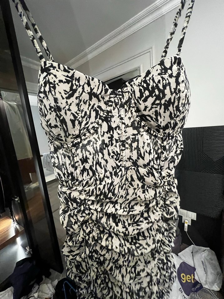 Siyah Beyaz Midi Elbise - Görsel 3