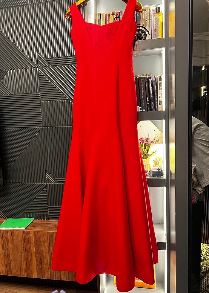 Kırmızı abiye - Görsel 2