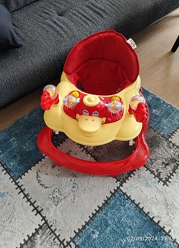  Beden kırmızı Renk Bebek Yürüteç 