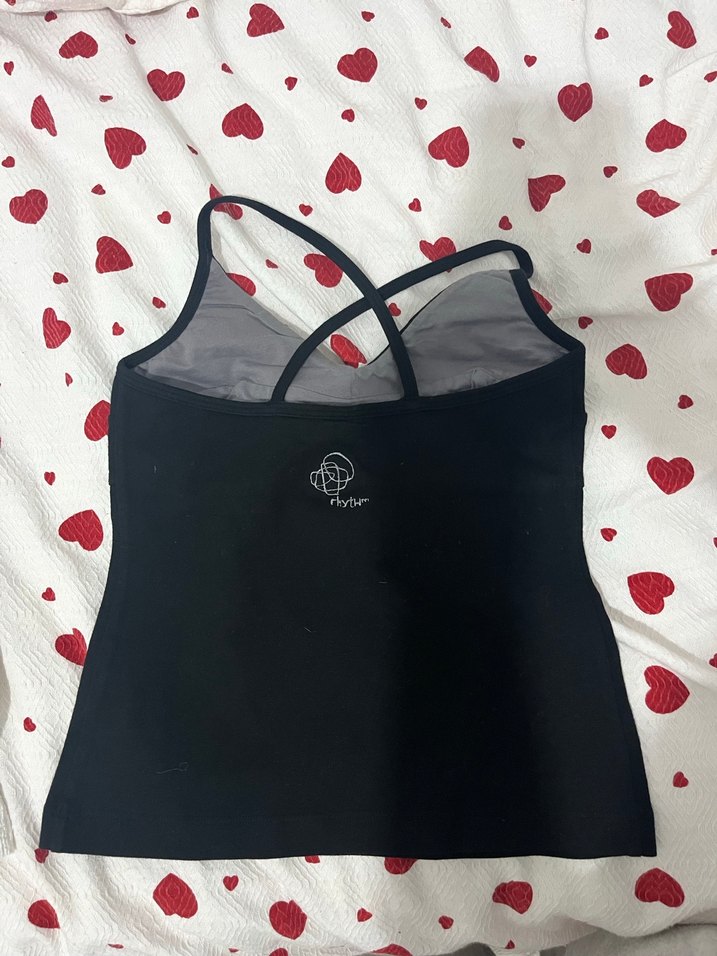 Siyah V Yaka İnce Askılı Atlet - Görsel 2