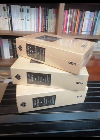 Orhan Pamuk Kitap Seti - 3 Cilt
