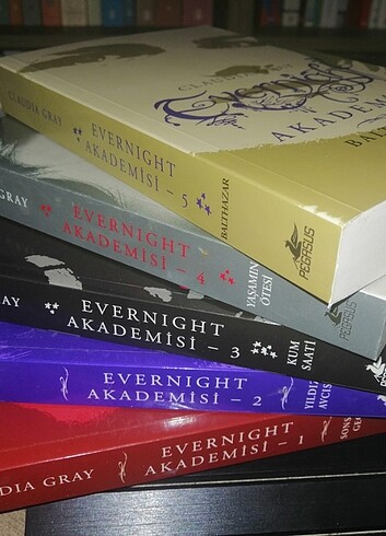 Evernight Akademisi seti 5 kitap takım 