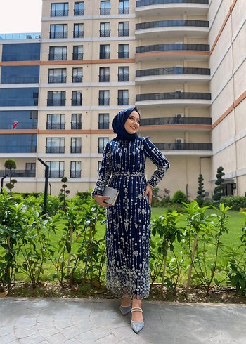 Kiralık Lacivert Taşlı Abiye - Görsel 2