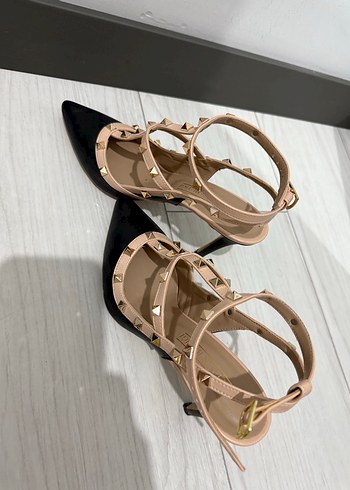 Siyah Yılan Desenli Tokalı Stiletto - Görsel 3