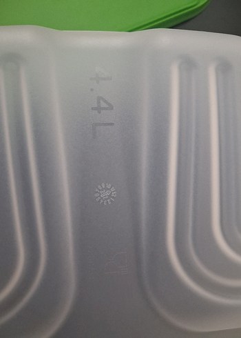 Yeşil Kapaklı Plastik Saklama Kabı - Görsel 4