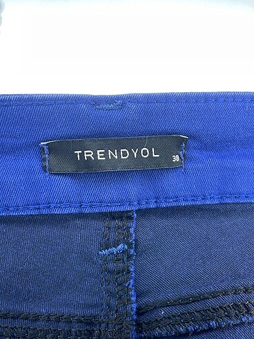 38 Beden mavi Renk Trendyol & Milla Skinny %70 İndirimli.