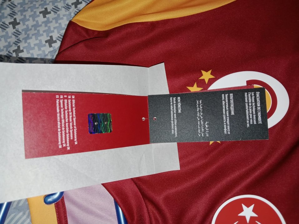 Rafael Leao Galatasaray official forması — görsel 4/14