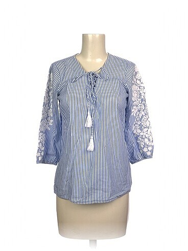 LC Waikiki Bluz %70 İndirimli.