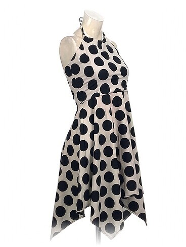 Vintage Love PreLoved Kısa Elbise %70 İndirimli.