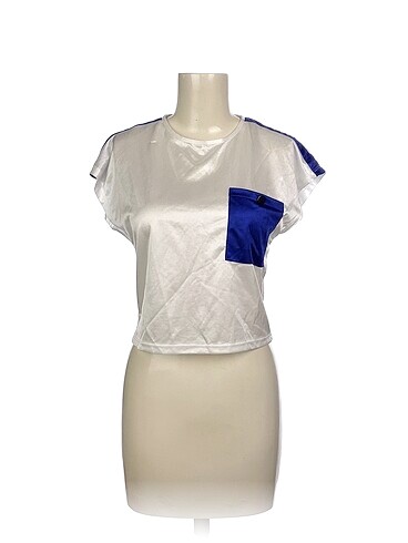 PreLoved T-shirt %70 İndirimli.