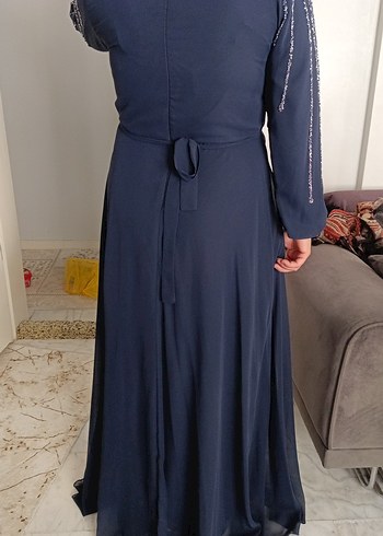 44 Beden Mavi Uzun Kollu Nakışlı Bohem Abiye Elbise