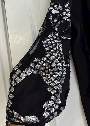 Nakışlı Siyah Uzun Kollu Tunik - Görsel 2