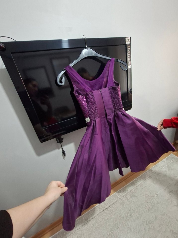 Mor İşlemeli V Yaka  Midi Abiye - Görsel 4