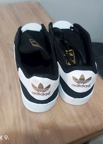 Adidas Beyaz Kadın Spor Ayakkabı