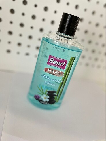 Benri Benri 500 ml mineral spa duş jeli
