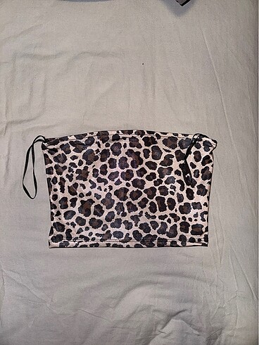 Büstiyer leopar