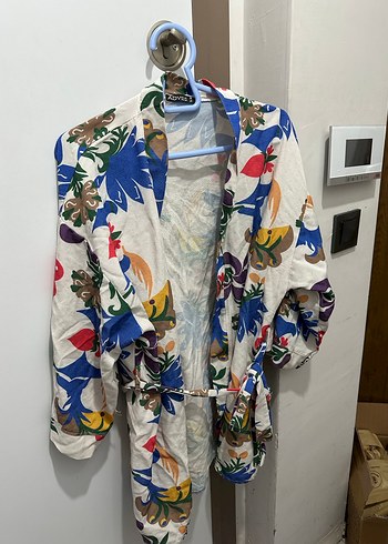 Çiçek Desenli Kısa Bohem Kimono - Görsel 4