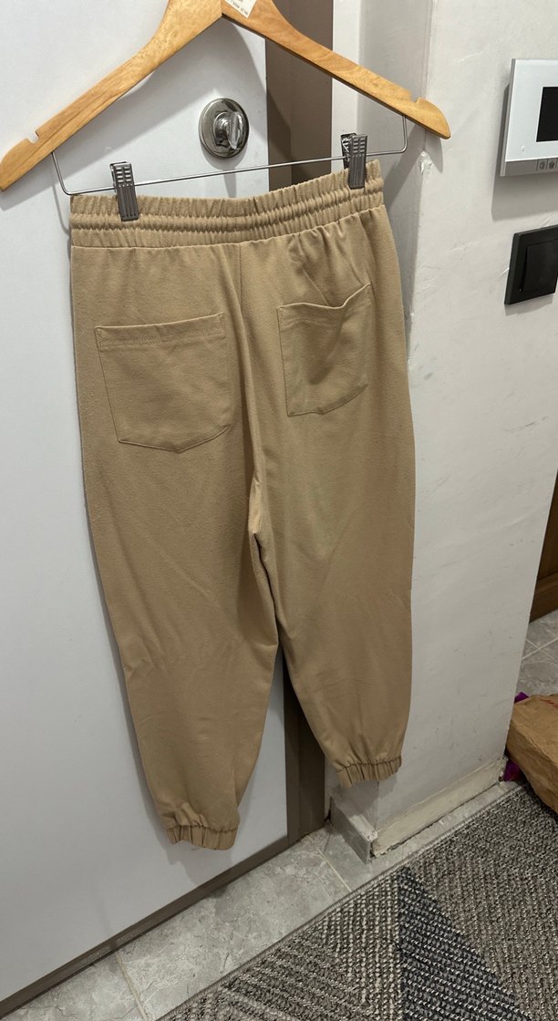 Stradivarius Bej Kadın jogger pantolon - Görsel 4