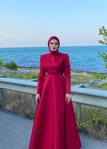 Diğer Tesettür Abiye Elbise