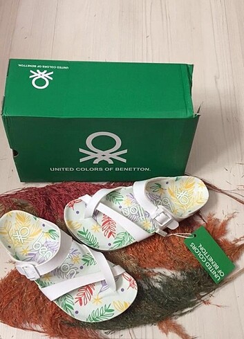 Orjinal United colors Of Benetton parmak arası terlik 