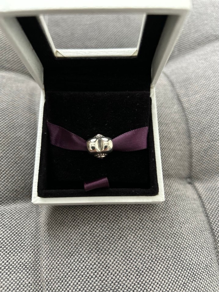 Mor Kurdeleli Gotik Kalp Charm - Görsel 3