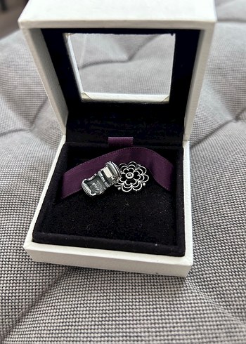 Mor ve Gri Boncuklu Gotik Kadın Charm - Görsel 4