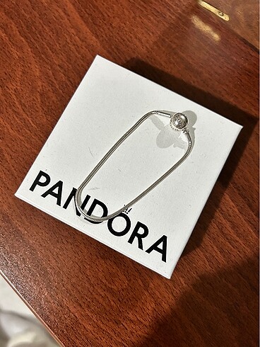 Pandora Pandora esens Bileklik
