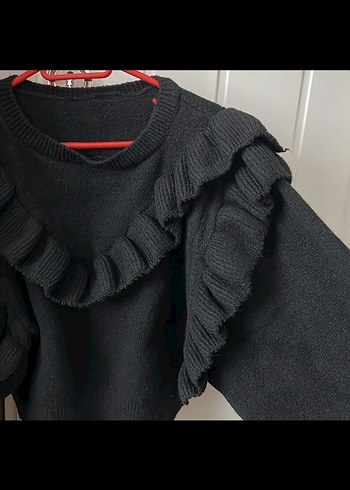 Fırfırlı Siyah Kısa Triko Kazak - Görsel 2