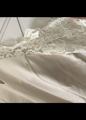Beyaz nikah elbisesi - Görsel 3