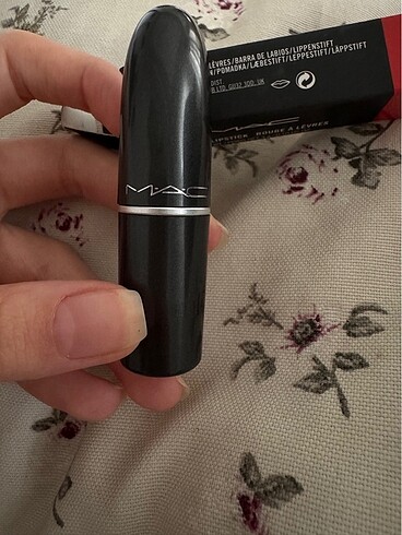Beden Mac Russian Red Ruj