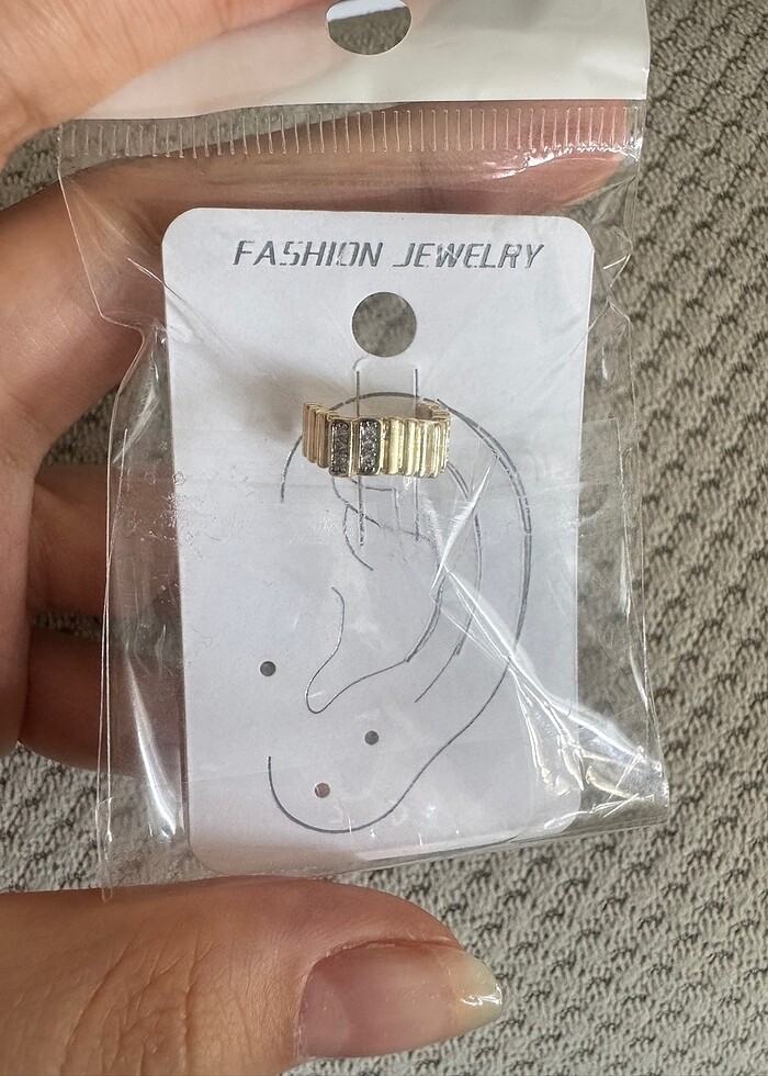 Earcuff Piercing Çeşitleri - Görsel 3