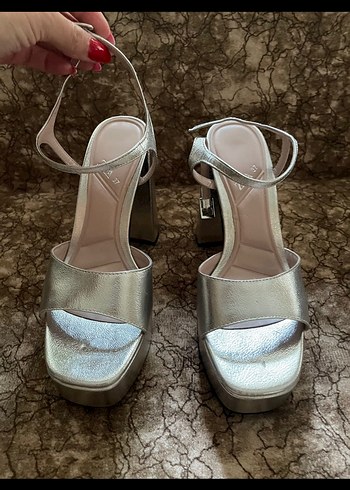 Zara platform - Görsel 3