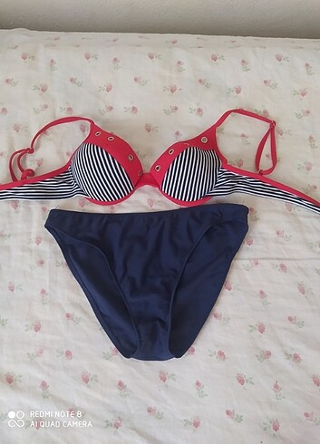 Bikini 