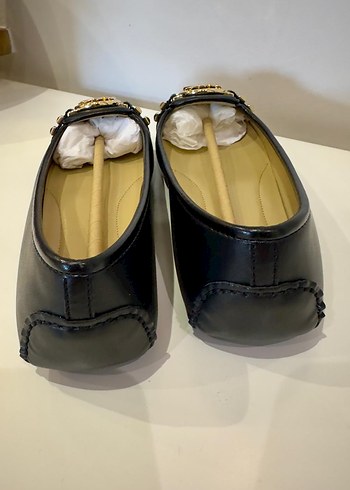 39 Beden Michael Kors Kadın Siyah Altın Tokalı Topuklu Babet