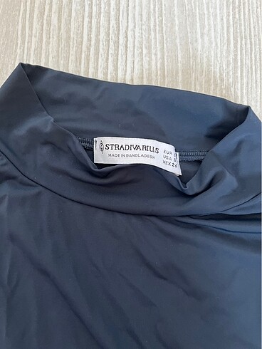 Stradivarius stradivarius vucuda yapışan bluz