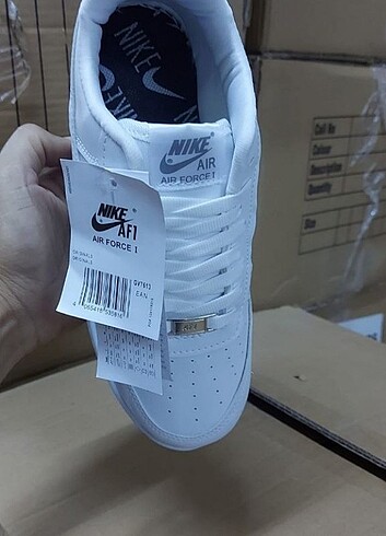 Diğer Air Force 1 KarbeyaZ
