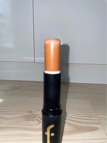 Beden Flormar Stick kontür 02