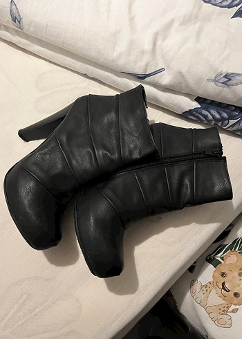 Siyah Deri Platform Topuklu Kadın Bot - Görsel 4