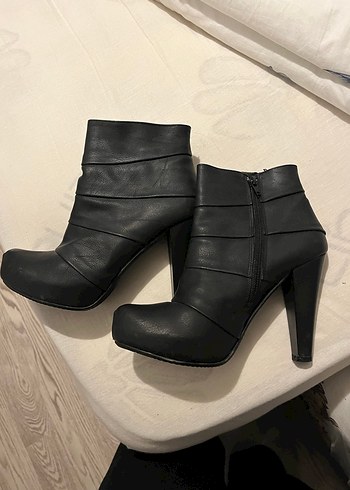 Siyah Deri Platform Topuklu Kadın Bot - Görsel 5