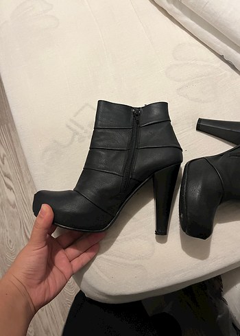 Siyah Deri Platform Topuklu Kadın Bot - Görsel 3