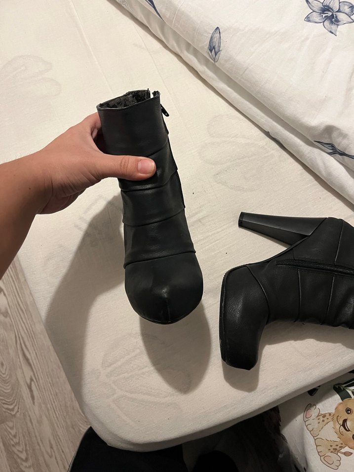 Siyah Deri Platform Topuklu Kadın Bot - Görsel 2