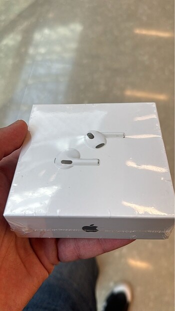 AirPods