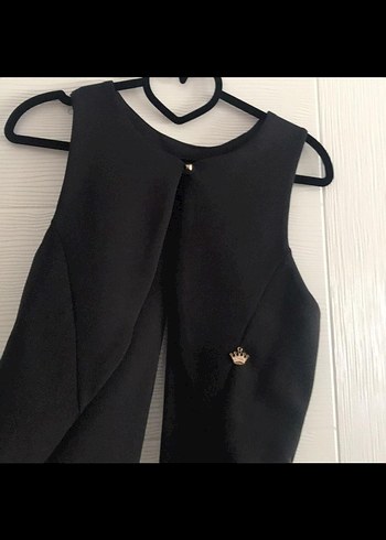 Siyah Drapeli V-Yaka Kolsuz Kadın yelek - Görsel 2