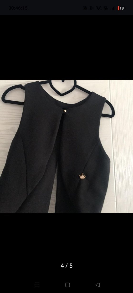 Siyah Drapeli V-Yaka Kolsuz Kadın yelek - Görsel 2