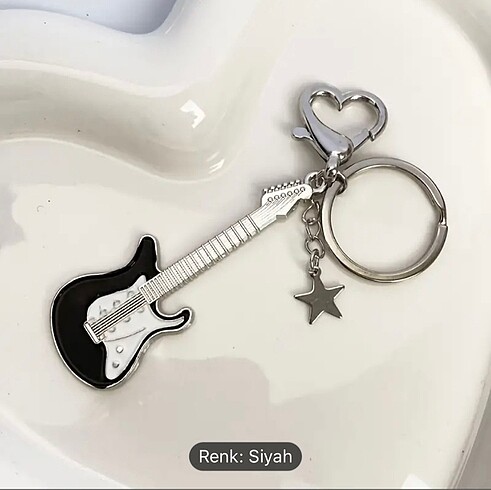 Gitarlı anahtarlık