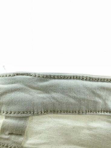 xs Beden beyaz Renk PreLoved Kumaş Pantolon %70 İndirimli.
