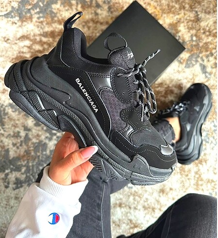New Balenciaga Trıple S siyah