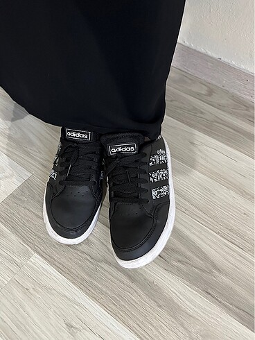 Adidas ayakkanı orjinal