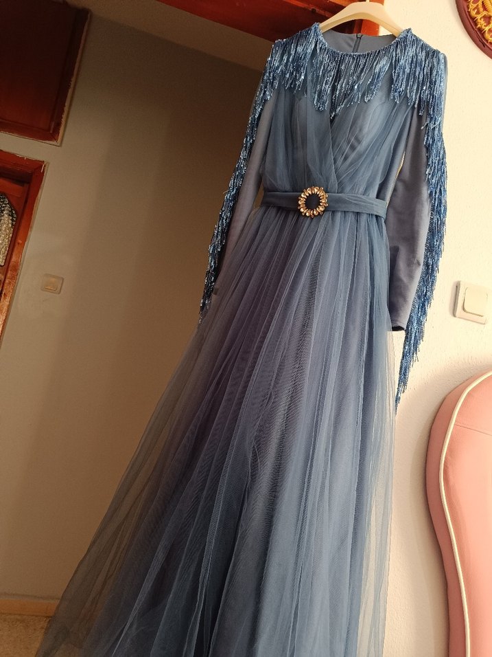 Mavi İşlemeli Uzun Abiye Elbise - Görsel 4