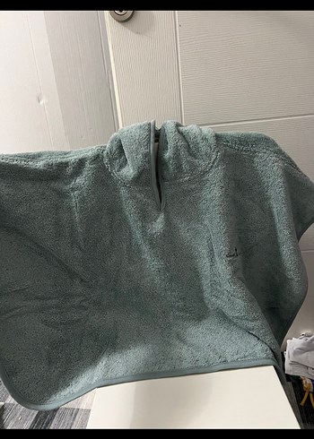 Kapüşonlu Erkek Çocuk Bornoz Gri - Görsel 4